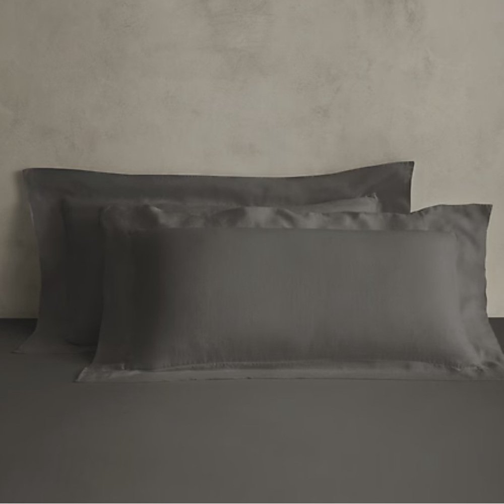 Banana Republic NATURAL HEMP KING SHAMS in Thunder Grey